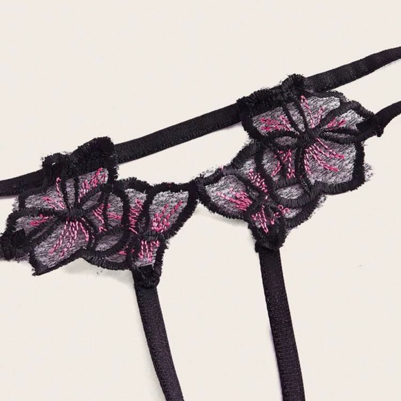 SEXY Floral Appliques Cut Out Lingerie Set *NEW* - Picture 3 of 4